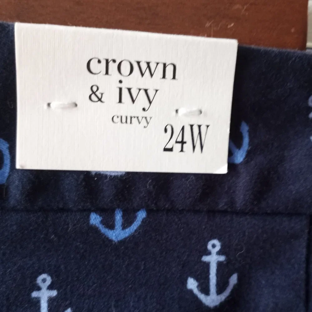 'crown & ivy' 24W Curvy Short Navy/Blues Anchor NWT - Picture 8 of 10